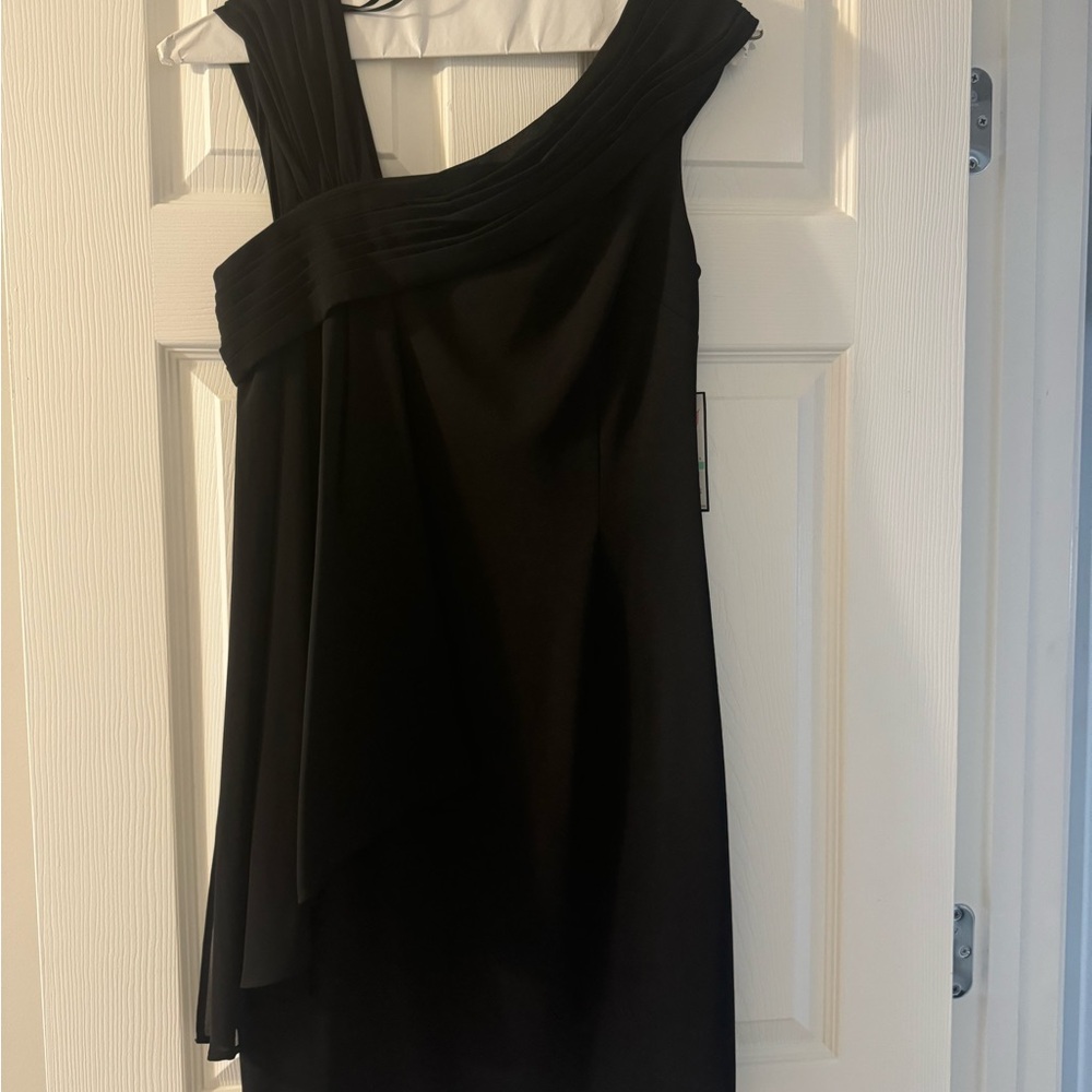 Cute Black Dress for Date Night!